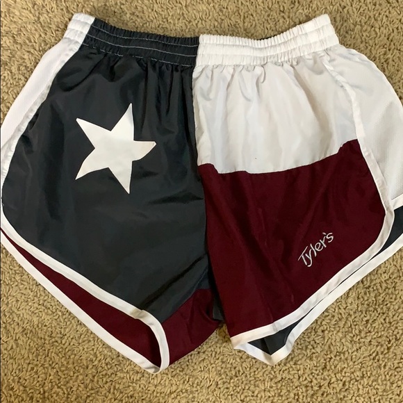 Shorts - Picture 1 of 5